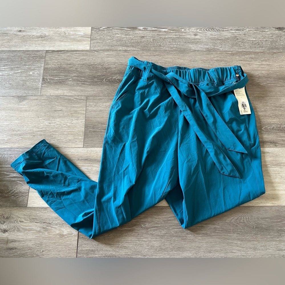 Calia Belted Midrise Ankle Pants - Size Medium
